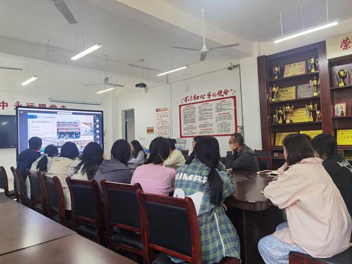 0b5305374903fd81431b82f9834f939