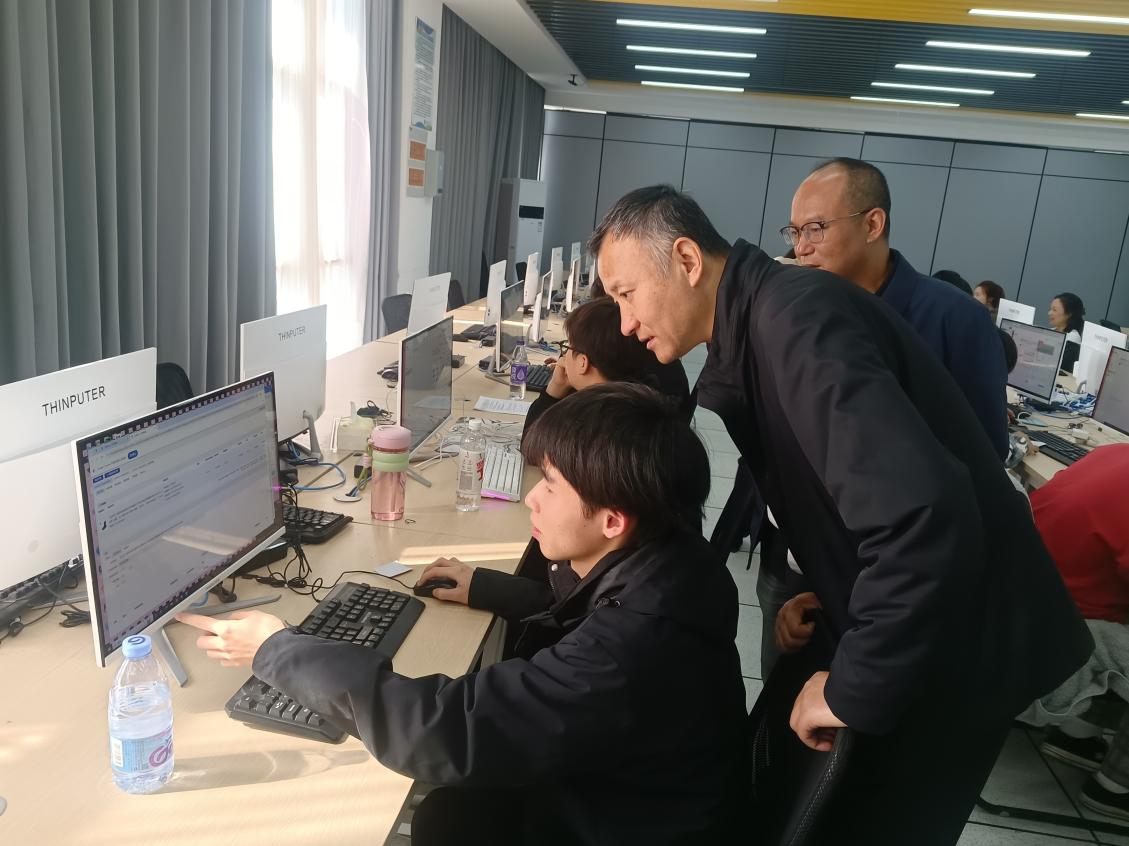 校党委书记王燕永深入管理与信息学院电子商务产业学院调研实训项目-滁州城市职业学院